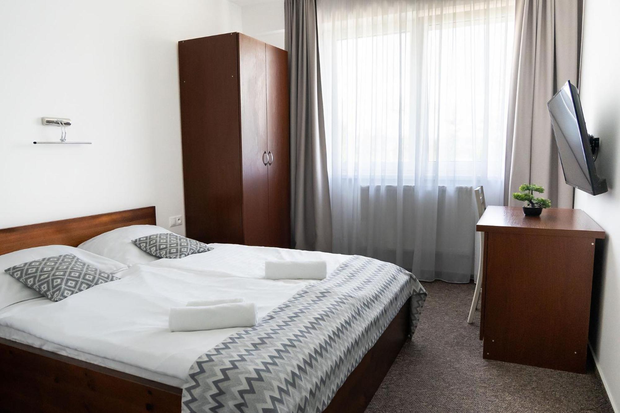 Hotel Slanica Namestovo Bagian luar foto