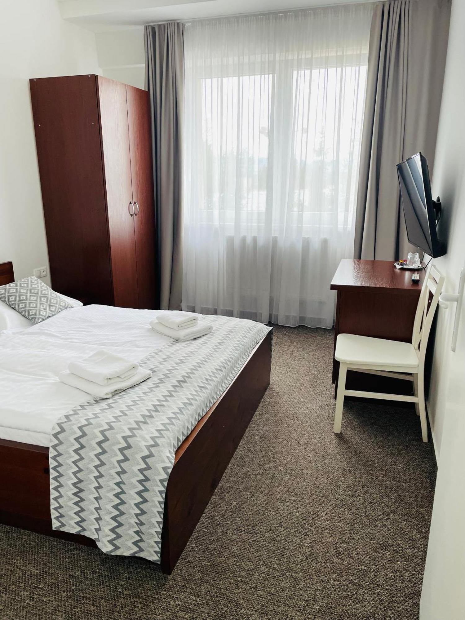 Hotel Slanica Namestovo Bagian luar foto